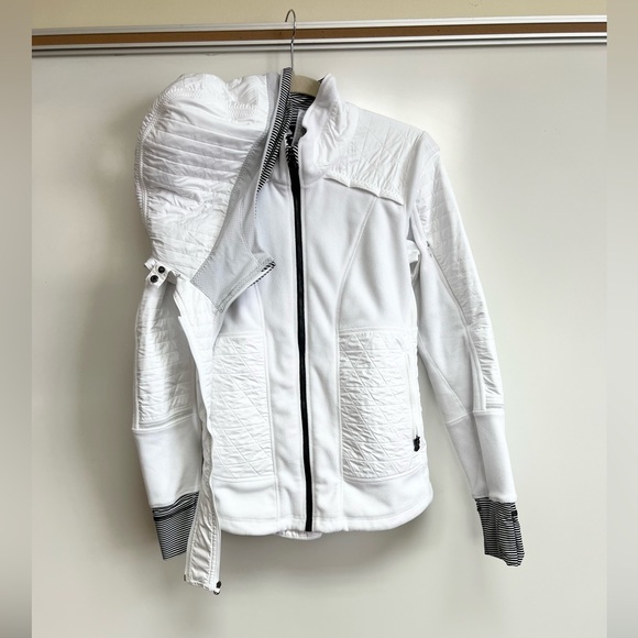 Lululemon Fleecy Keen Jacket Size 8 - Picture 4 of 11